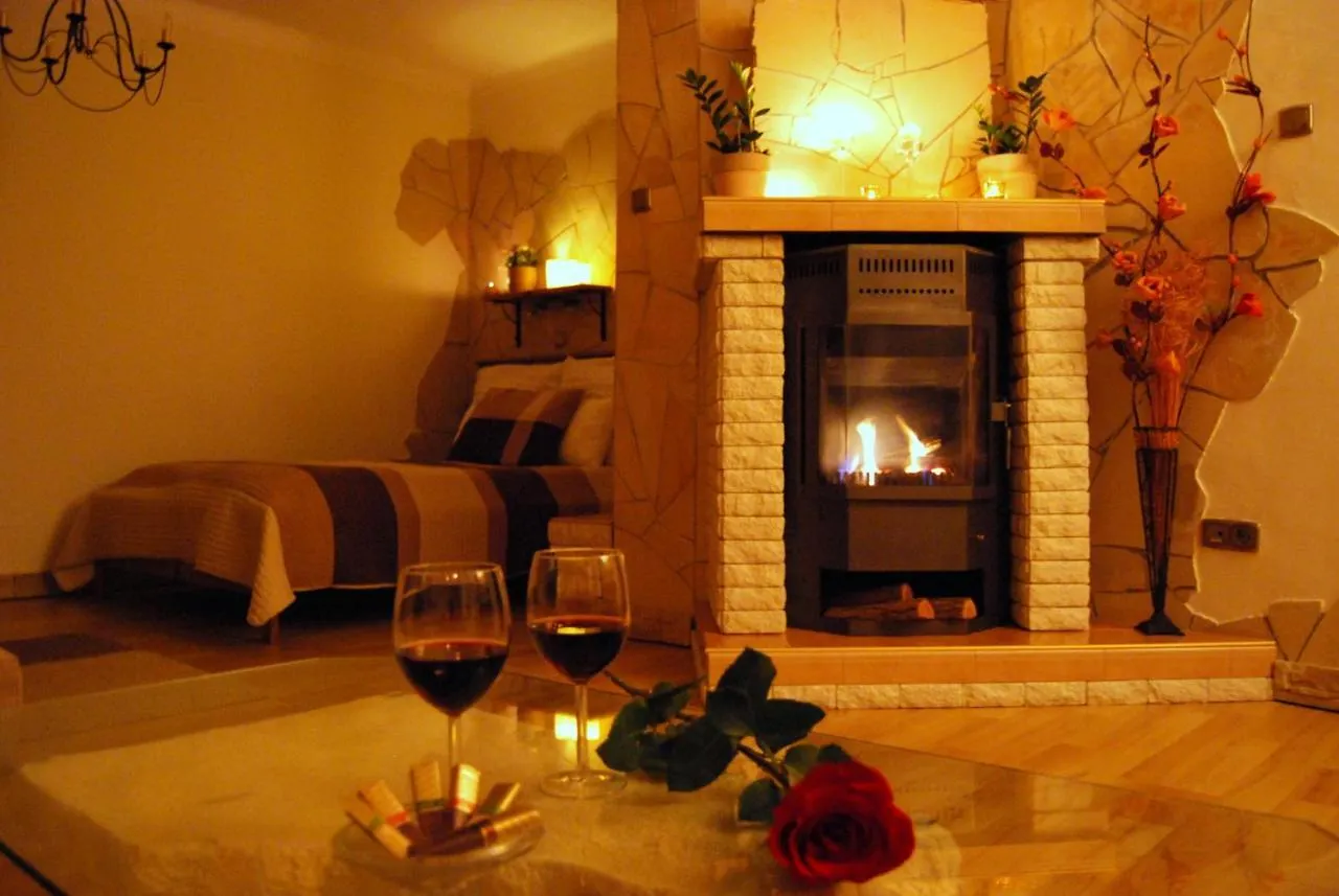 בודפשט Cosy Castle Apartment 0*,  הונגריה